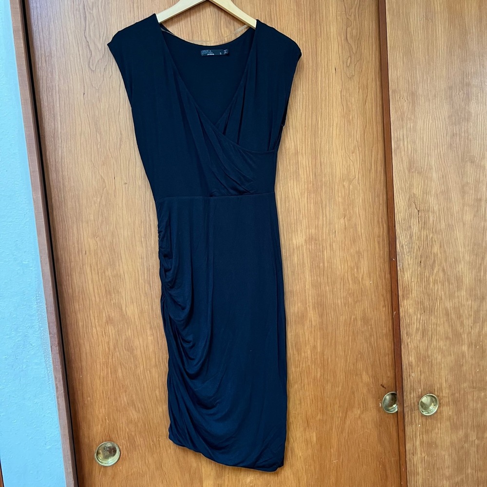 prAna Black Ruched Asymmetrical Faux Wrap Dress Womens Small Cap Sleeve V-Neck